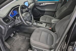 Ford Kuga esikatselu 4