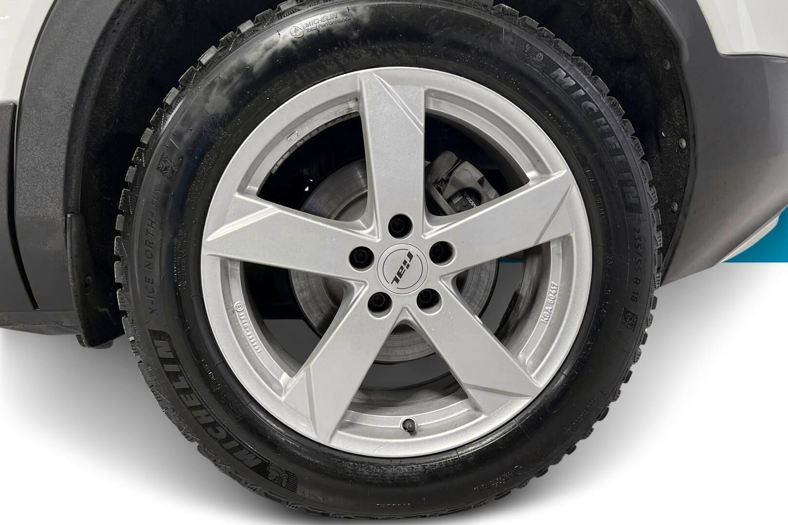 Volvo XC40 iso kuva 11