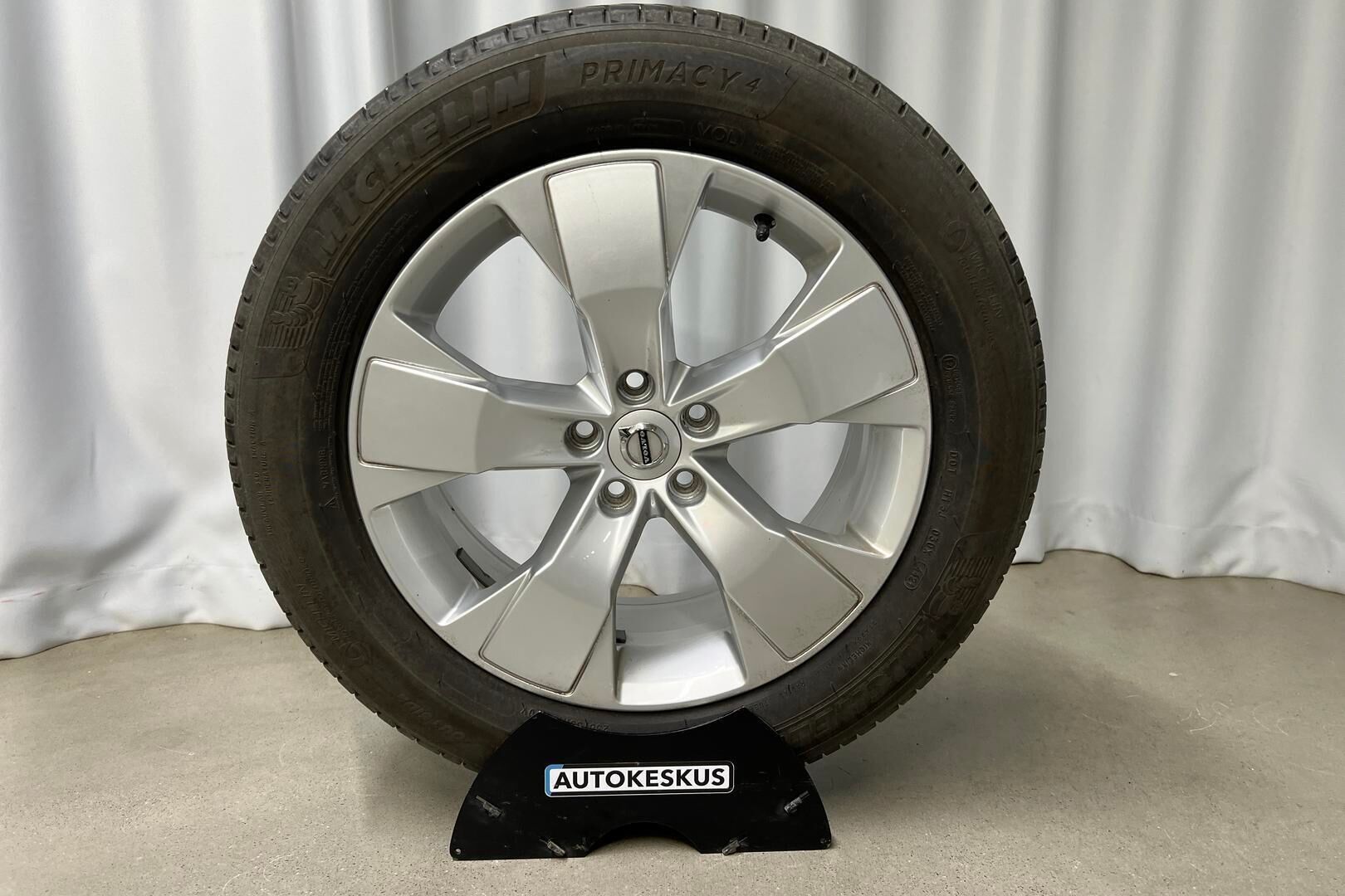 Volvo XC40 iso kuva 20