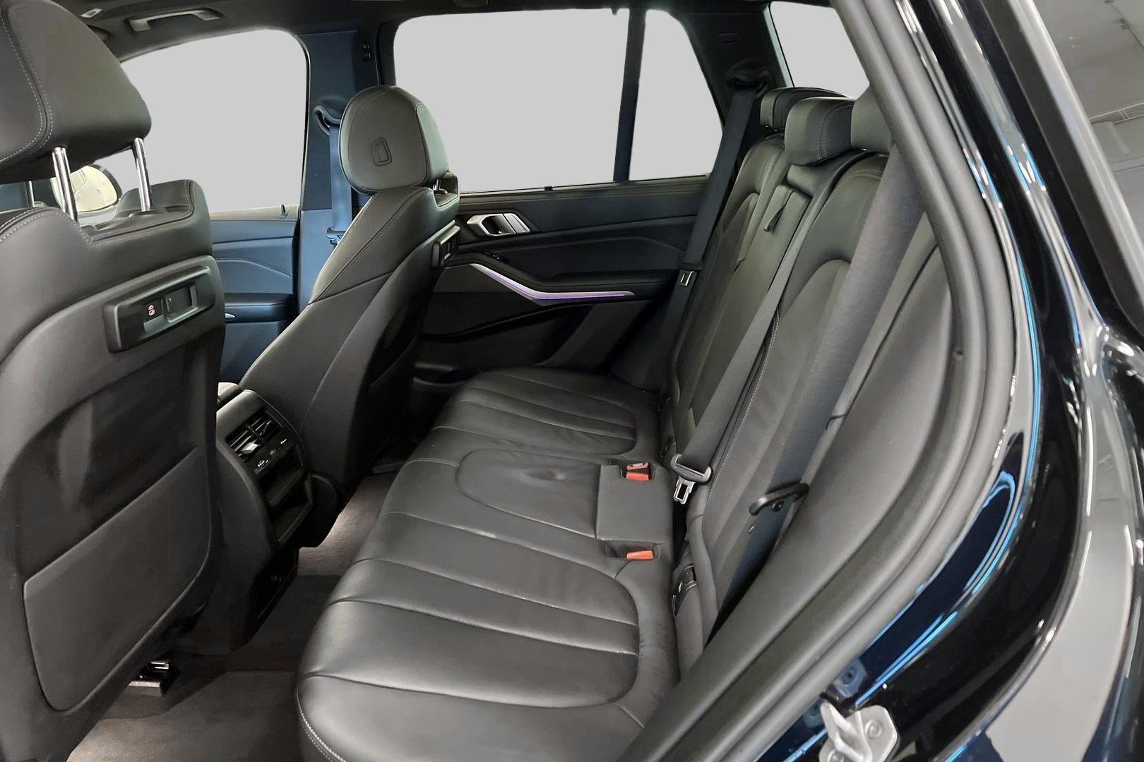 BMW X5 iso kuva 9