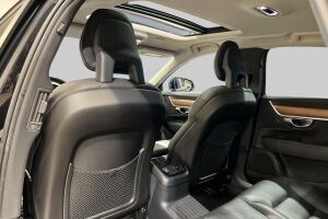 Volvo S90 esikatselu 32