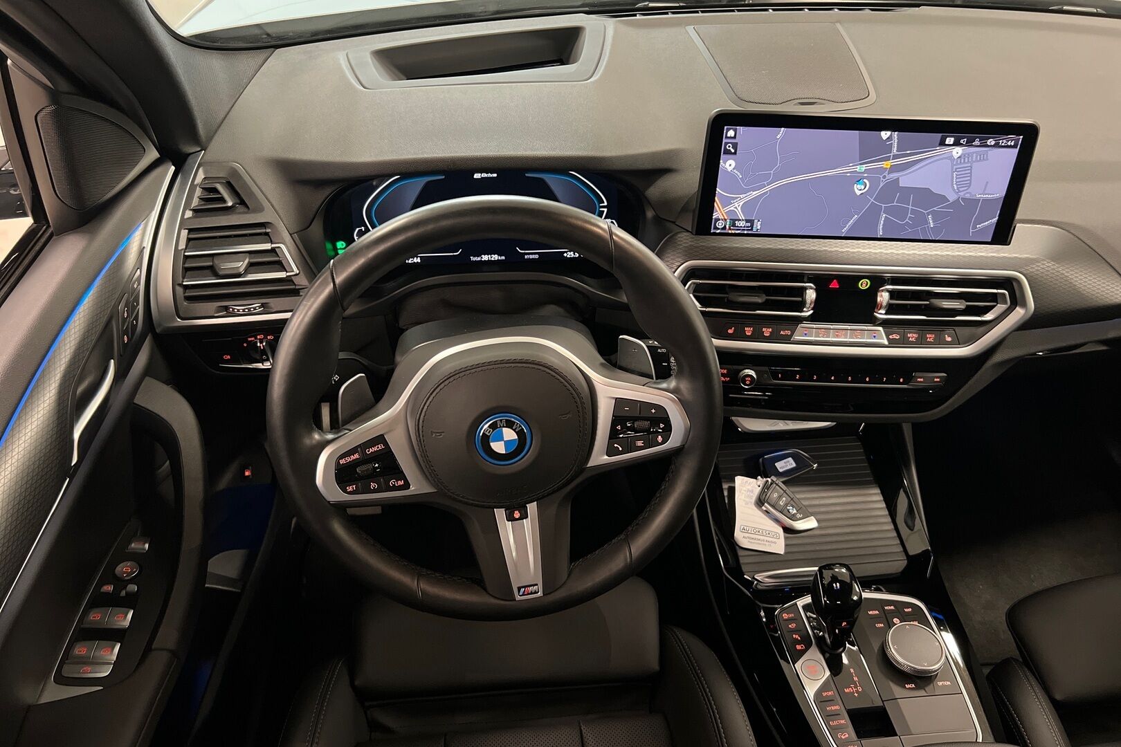 BMW X3 iso kuva 6