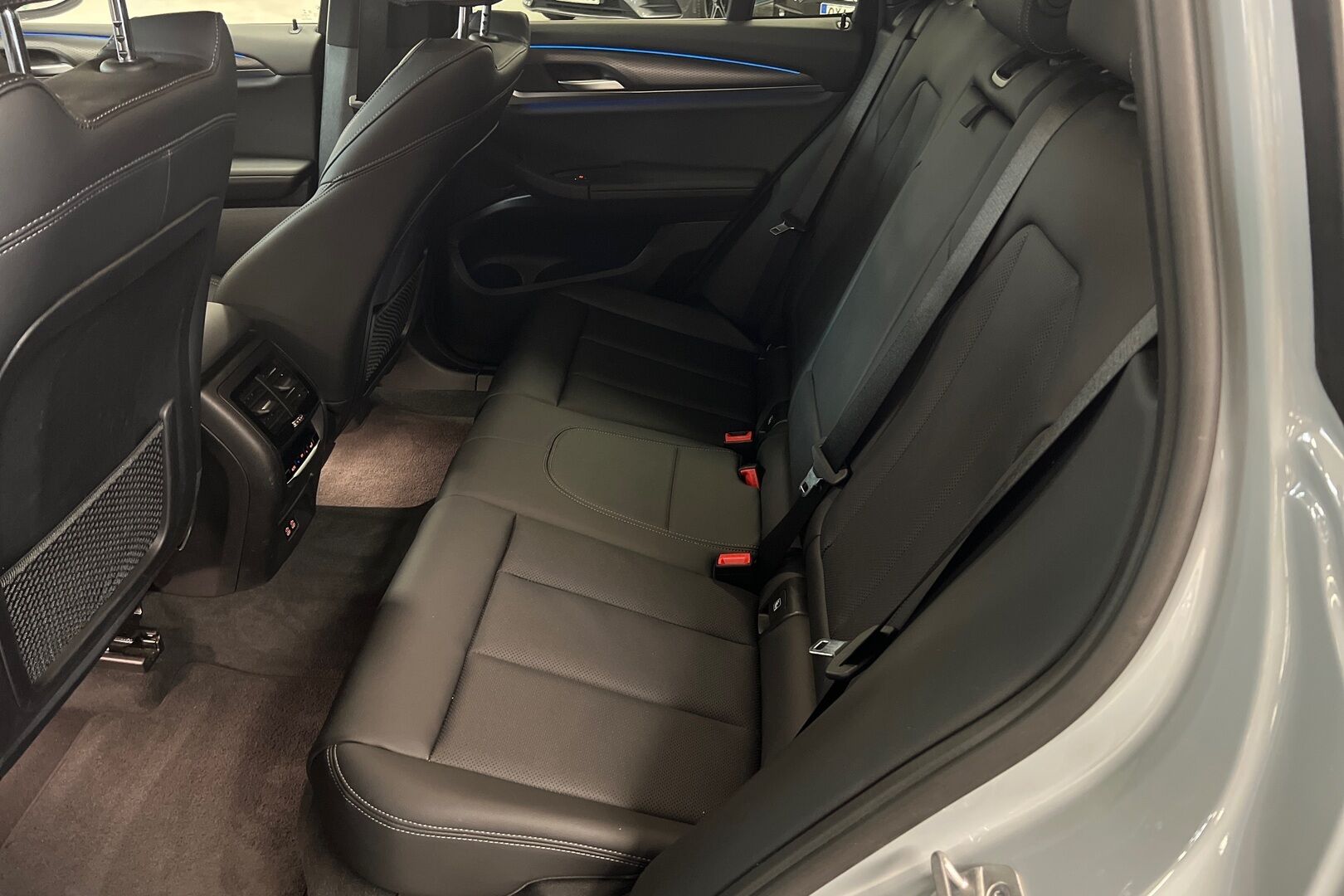 BMW X3 iso kuva 8