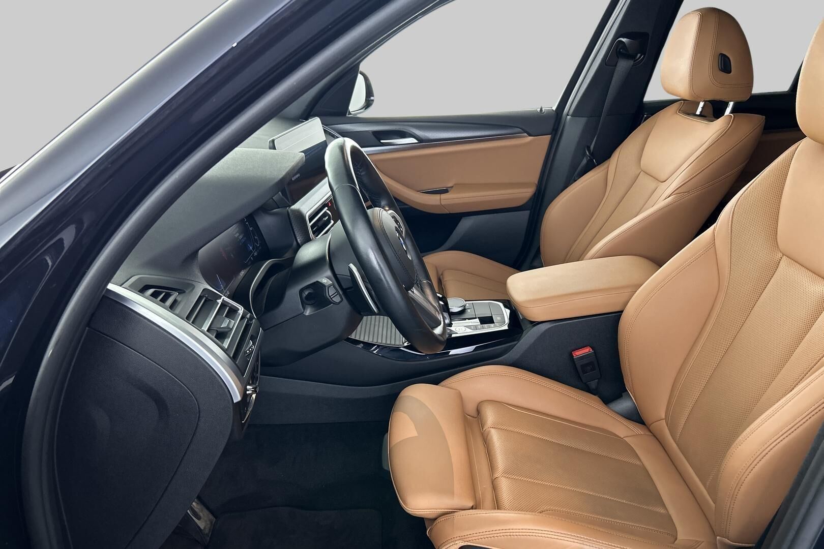 BMW X3 iso kuva 9