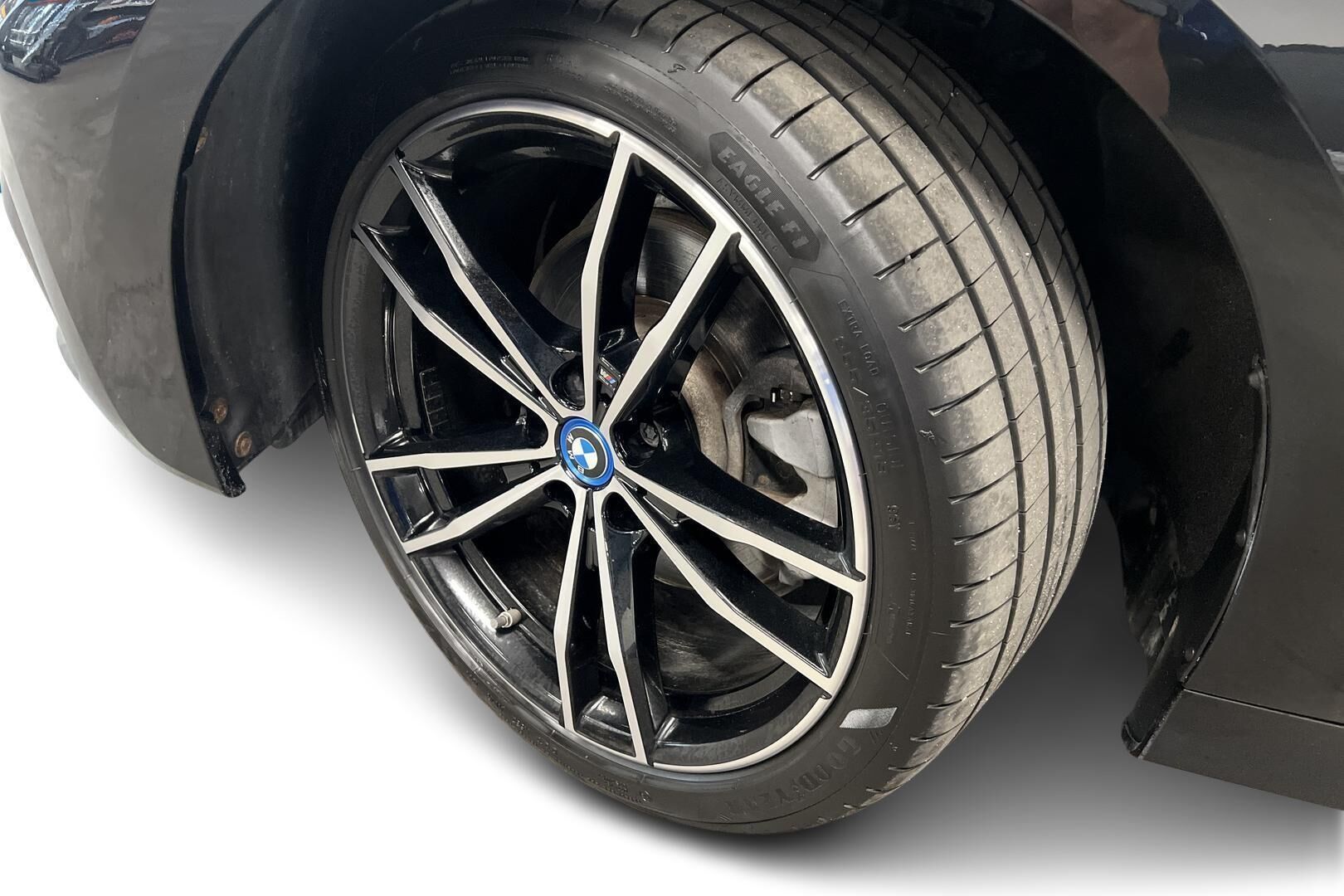 BMW 3-sarja iso kuva 6