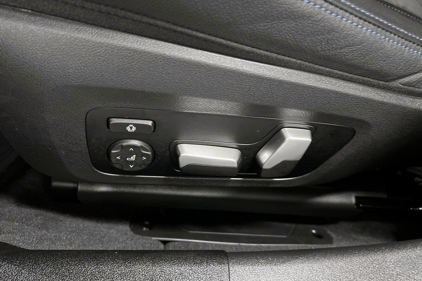 BMW 3-sarja iso kuva 11