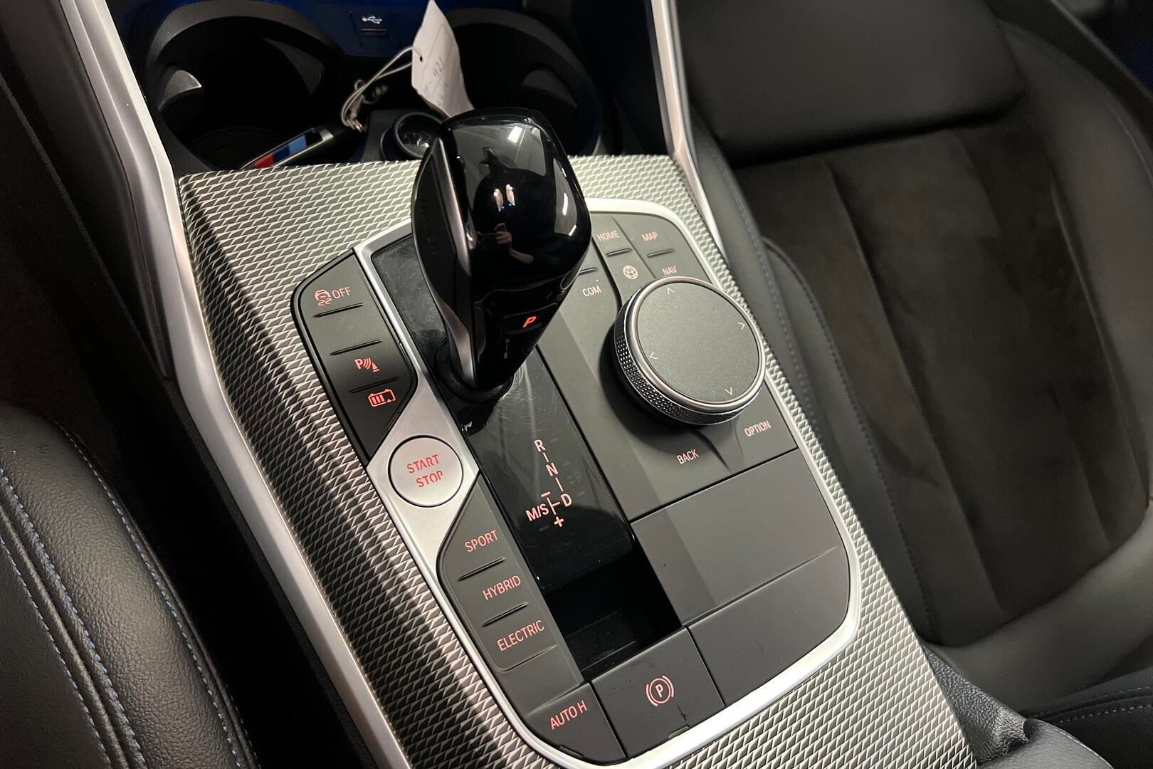 BMW 3-sarja iso kuva 24