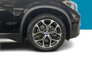 BMW X1 esikatselu 11