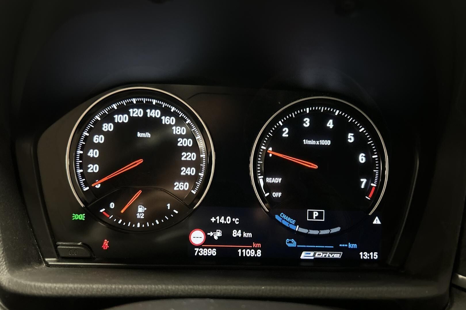 BMW X1 iso kuva 12