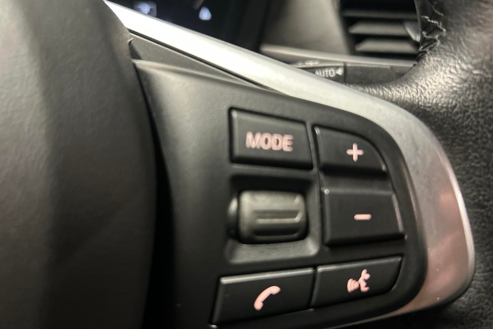 BMW X1 iso kuva 19