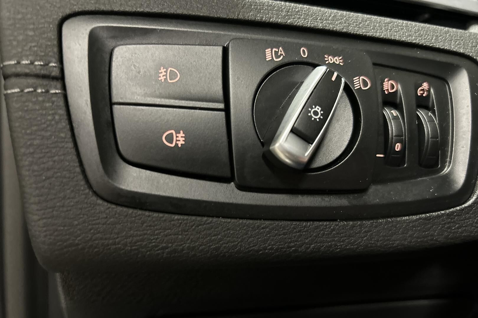 BMW X1 iso kuva 22