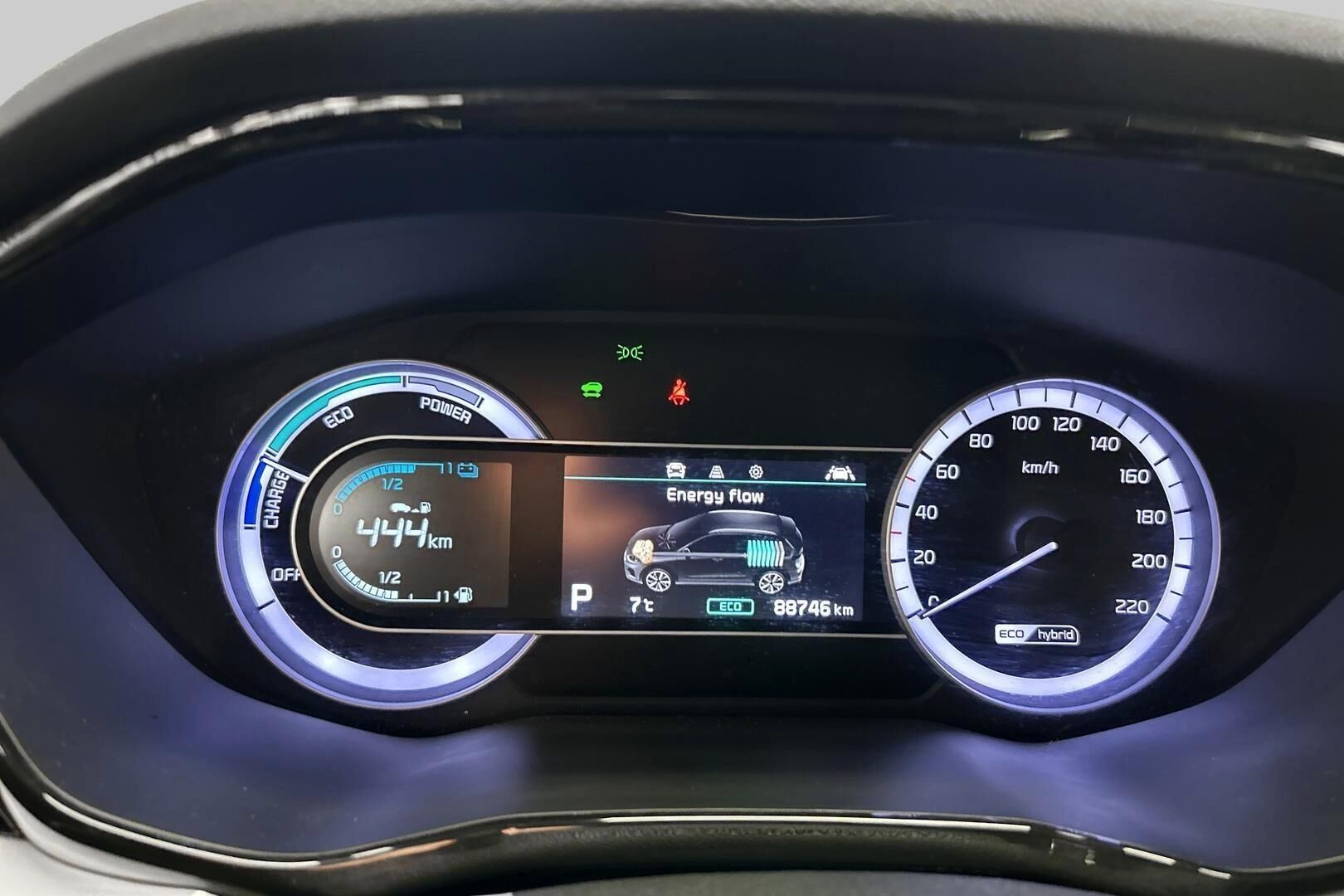 Kia Niro iso kuva 14