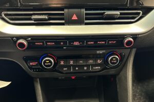 Kia Niro esikatselu 14