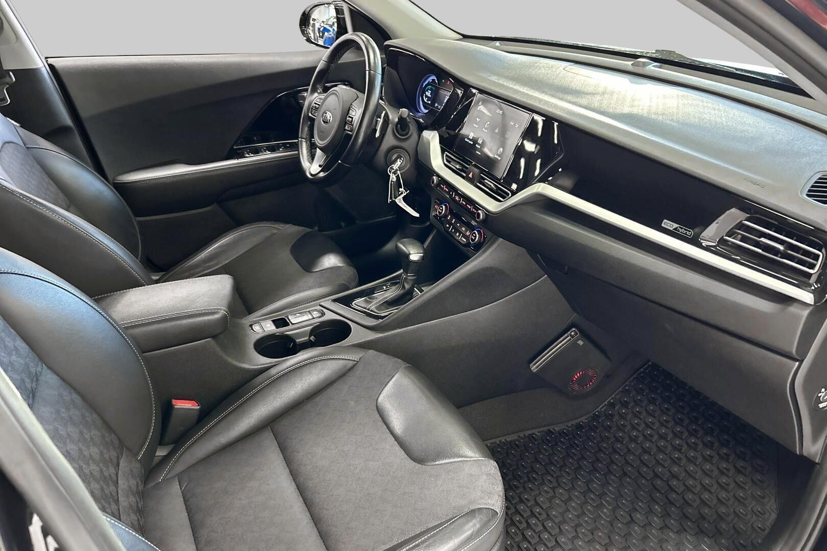 Kia Niro iso kuva 29