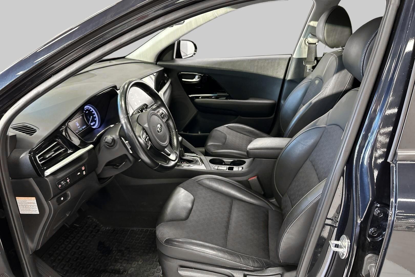 Kia Niro iso kuva 9