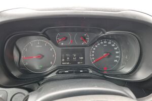Opel Combo esikatselu 24