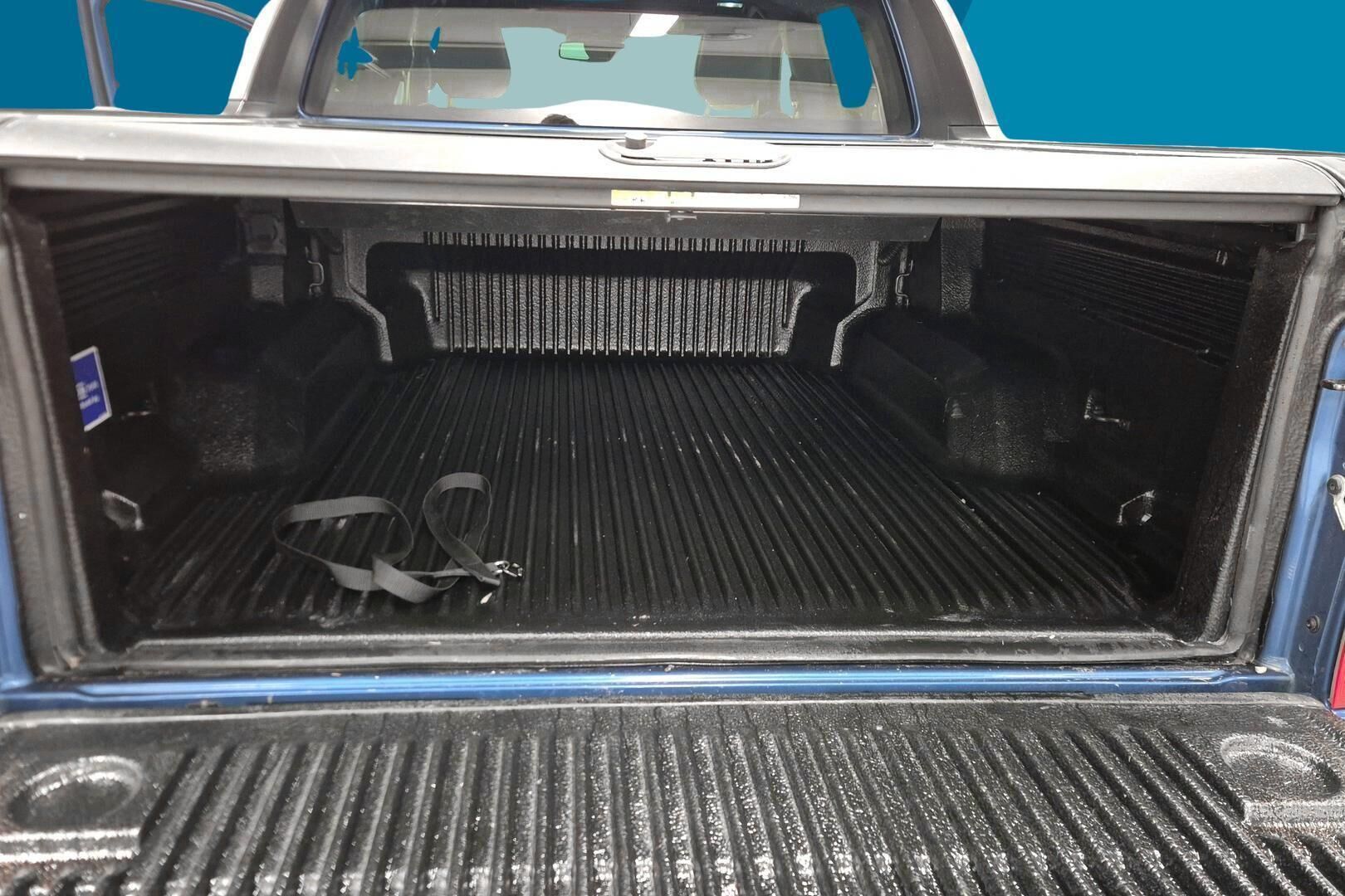Ford Ranger iso kuva 11