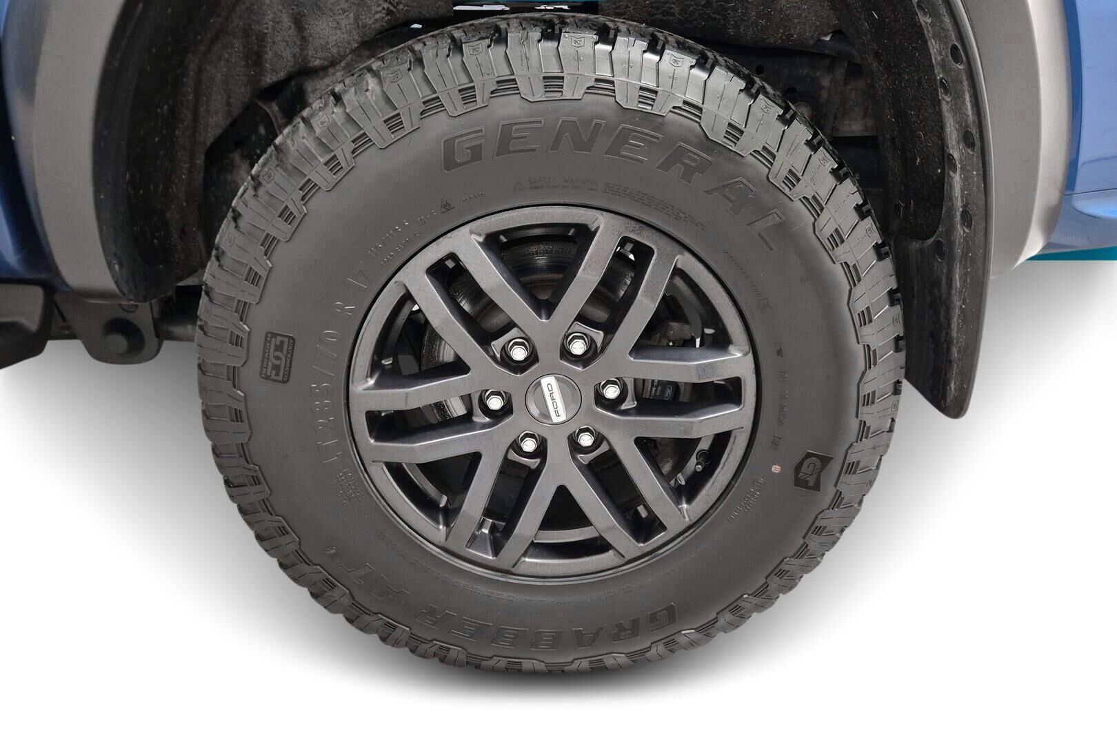 Ford Ranger iso kuva 12