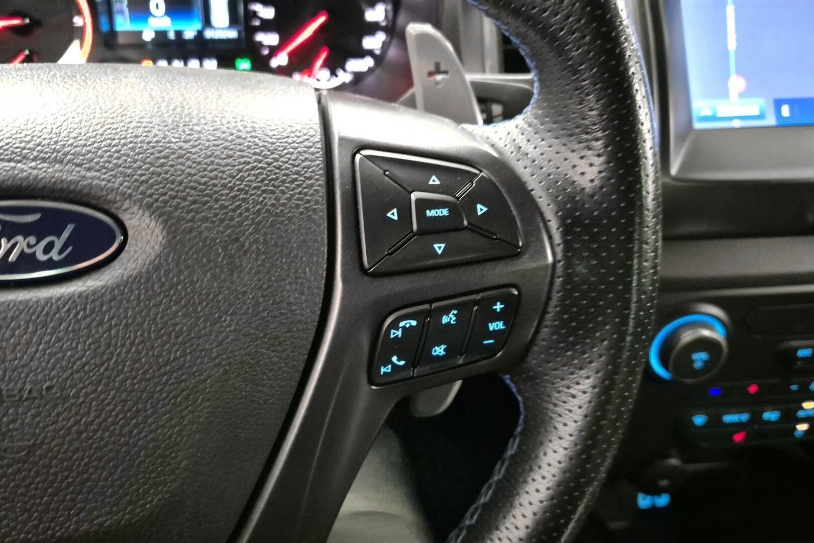 Ford Ranger iso kuva 17