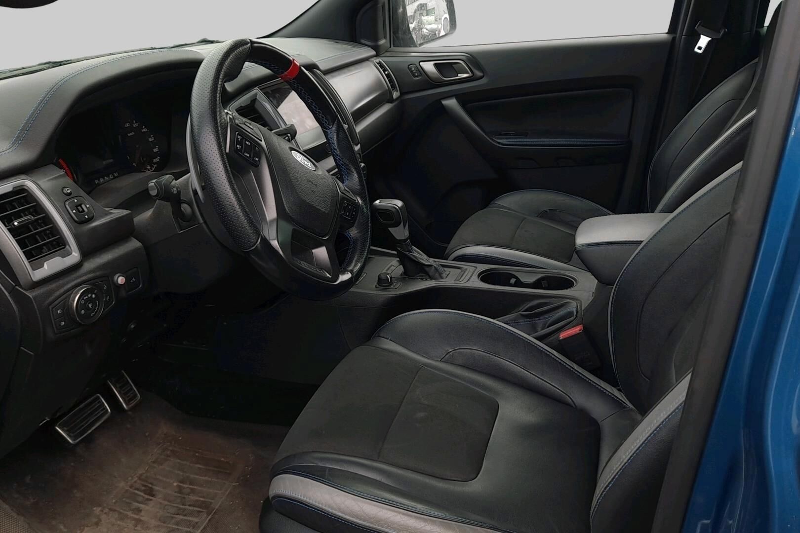 Ford Ranger iso kuva 2
