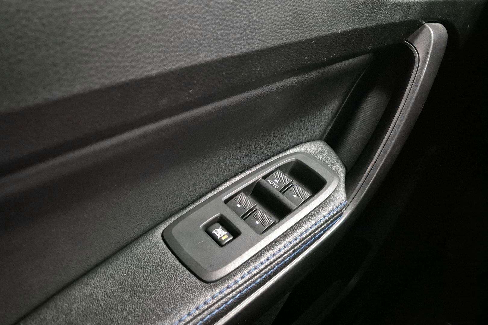 Ford Ranger iso kuva 19