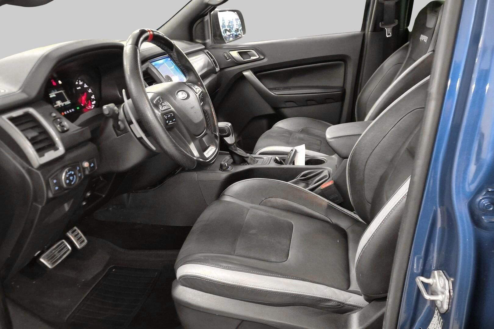 Ford Ranger iso kuva 8