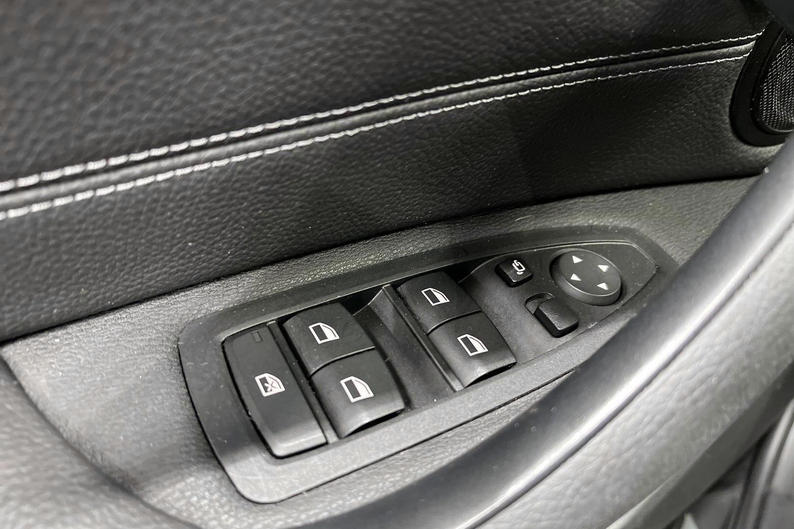 BMW X1 iso kuva 35