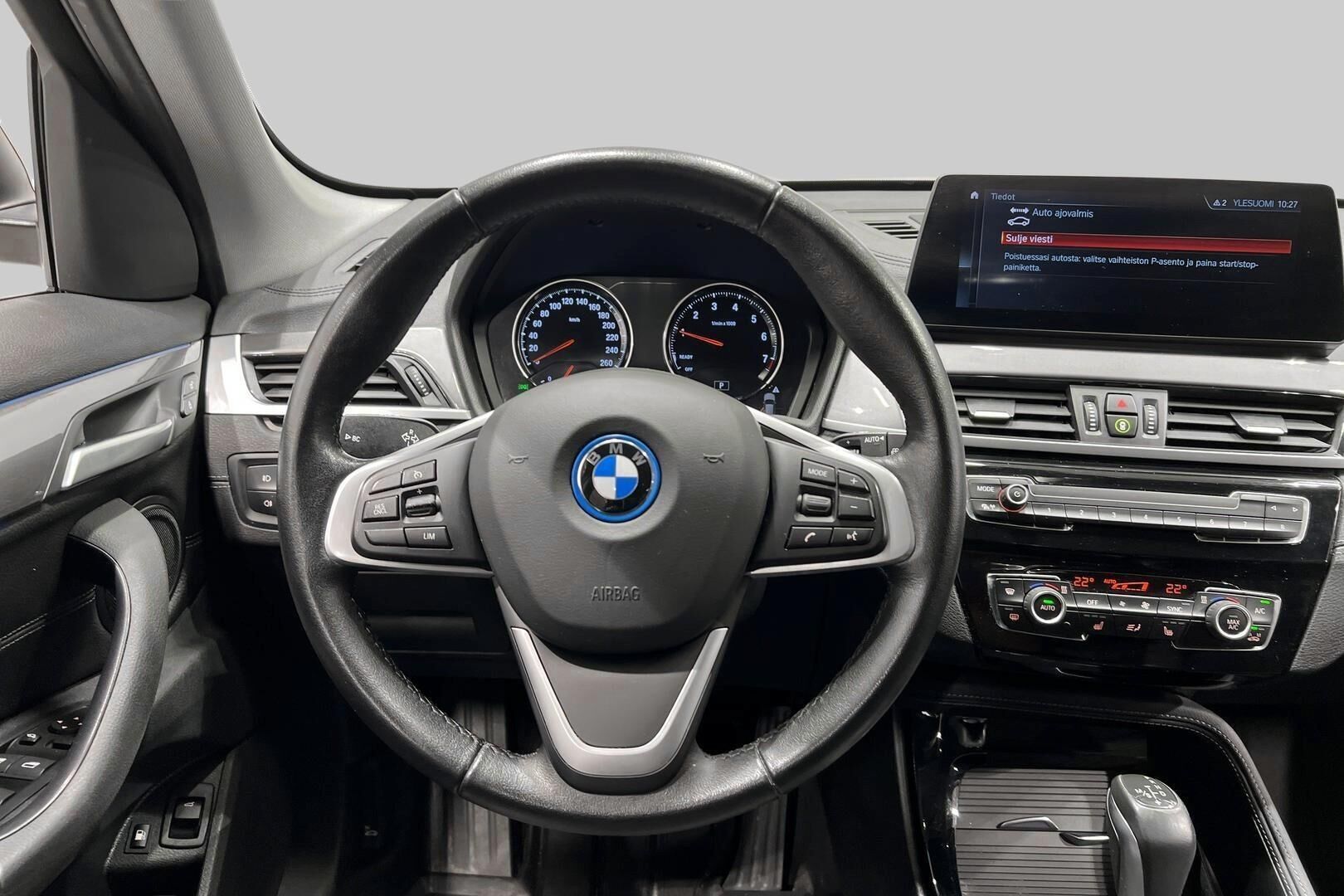 BMW X1 iso kuva 25