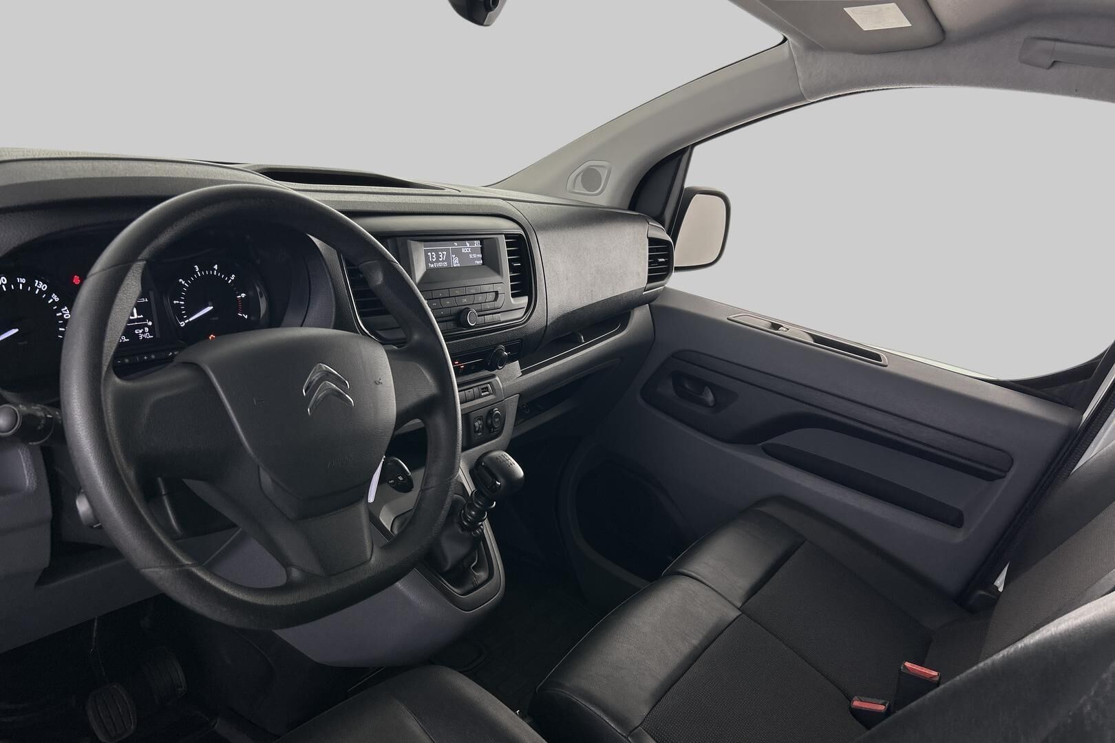 Citroen Jumpy iso kuva 10
