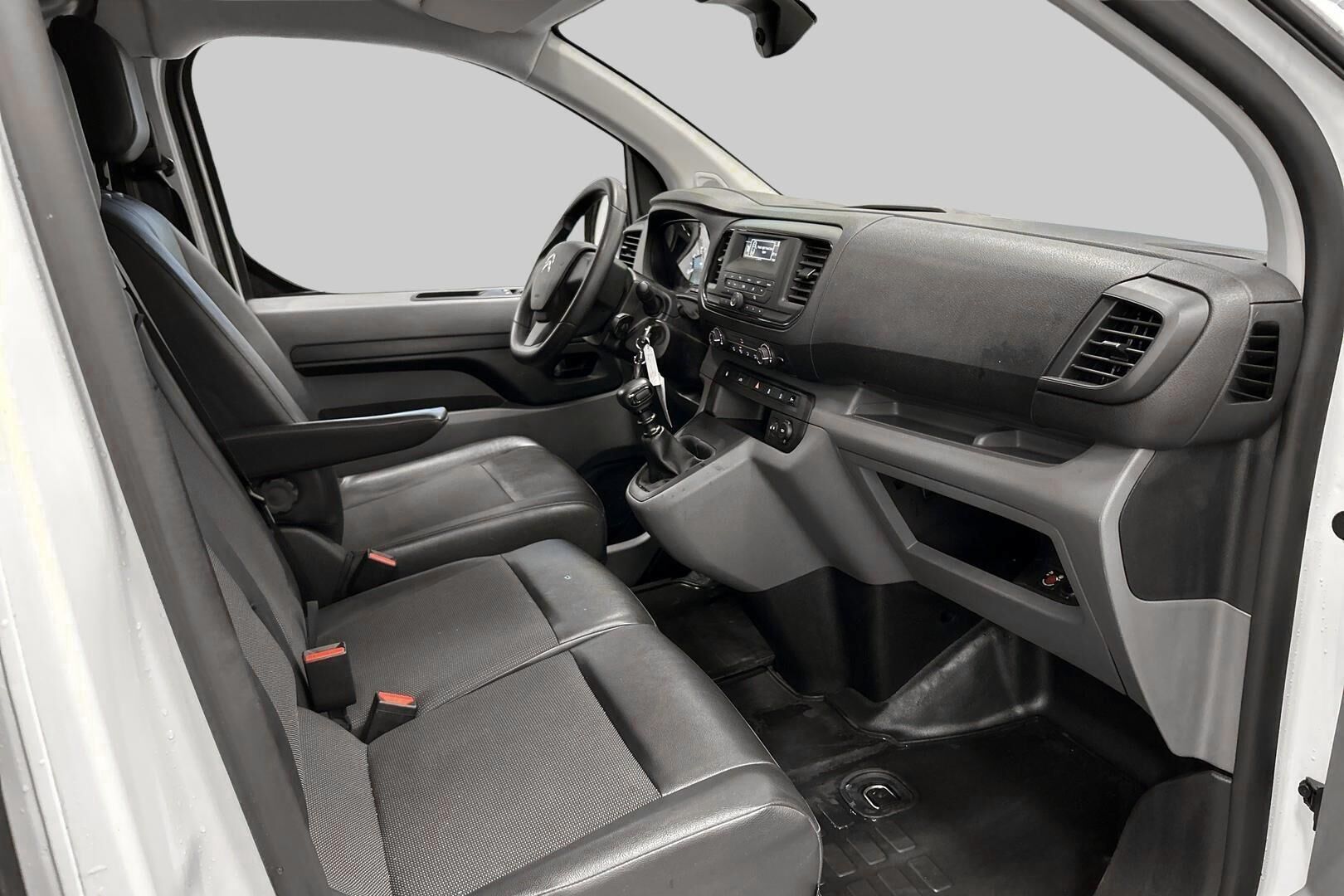 Citroen Jumpy iso kuva 21