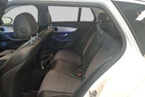 Mercedes-Benz C esikatselu 8