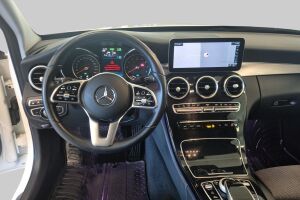 Mercedes-Benz C esikatselu 9