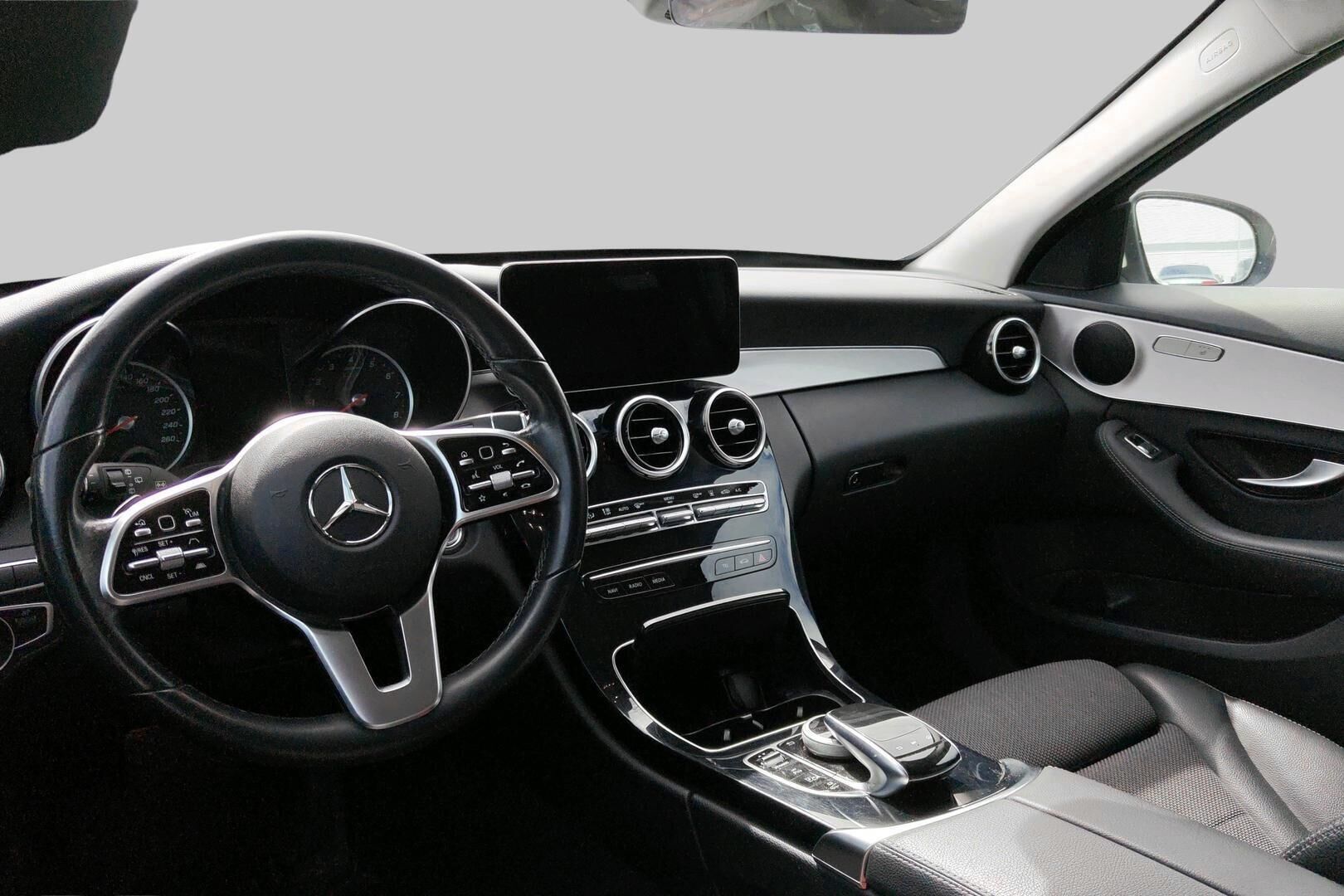 Mercedes-Benz C iso kuva 2