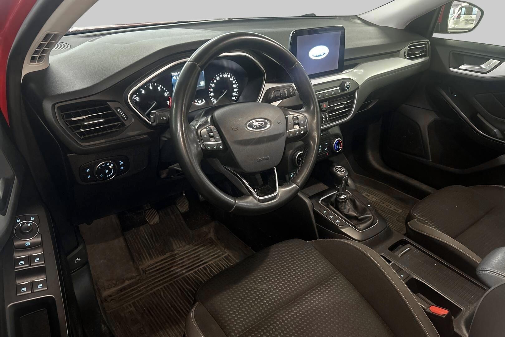 Ford Focus iso kuva 2