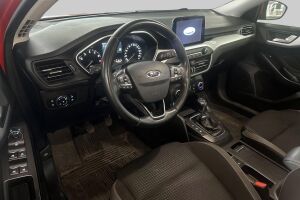 Ford Focus esikatselu 2