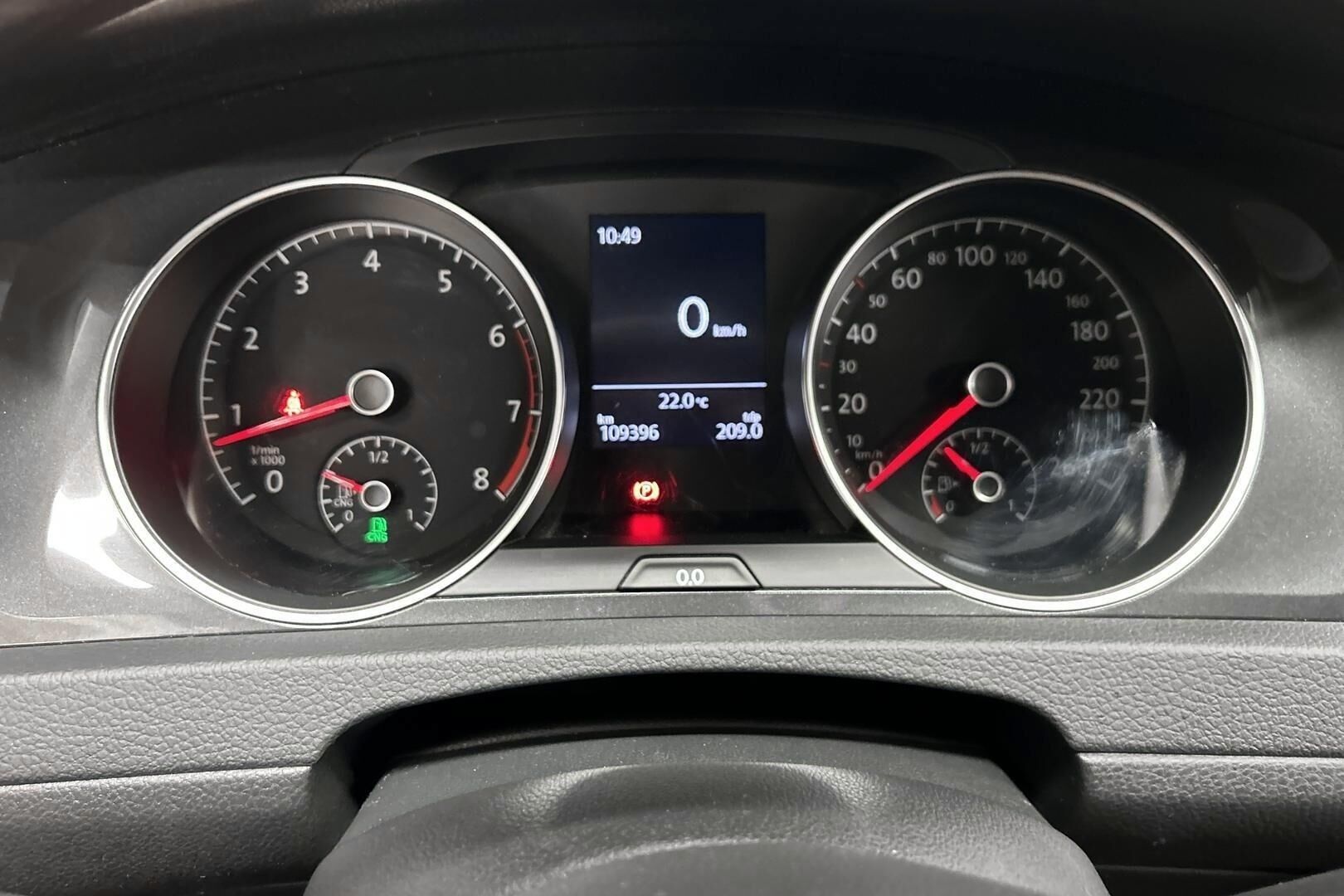 Volkswagen Golf iso kuva 30