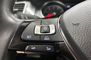 Volkswagen Golf esikatselu 15