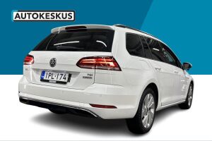 Volkswagen Golf esikatselu 5