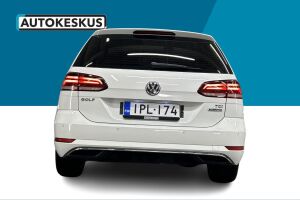 Volkswagen Golf esikatselu 6