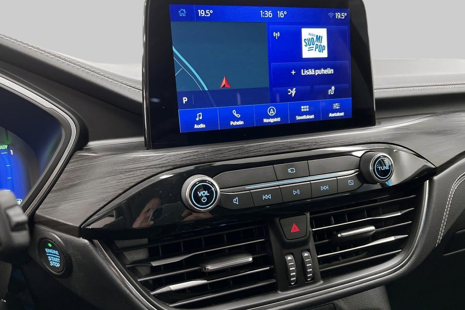 Ford Kuga iso kuva 21