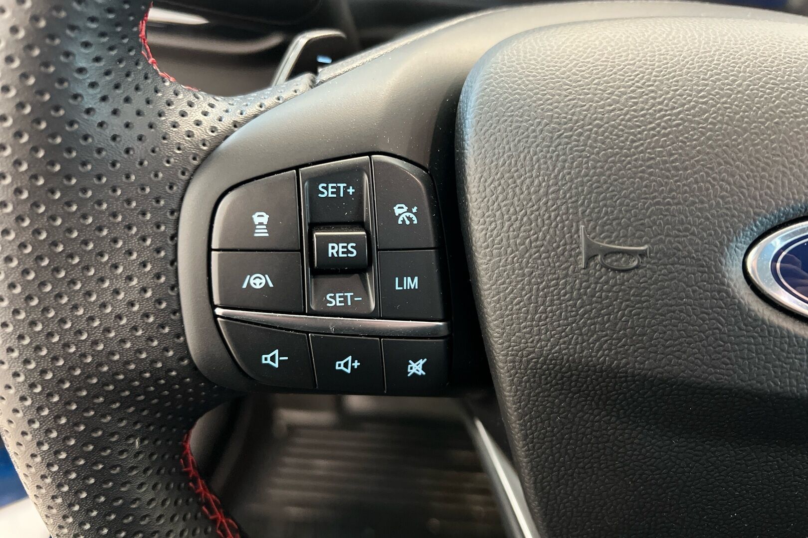 Ford Puma iso kuva 17