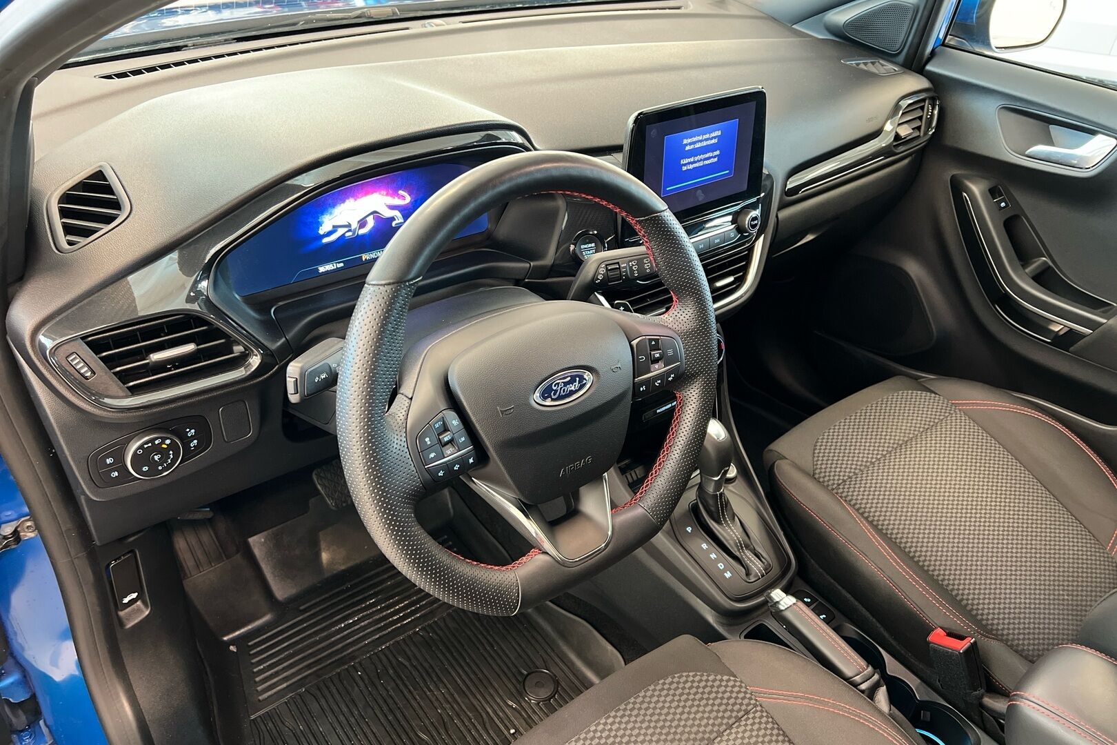 Ford Puma iso kuva 6