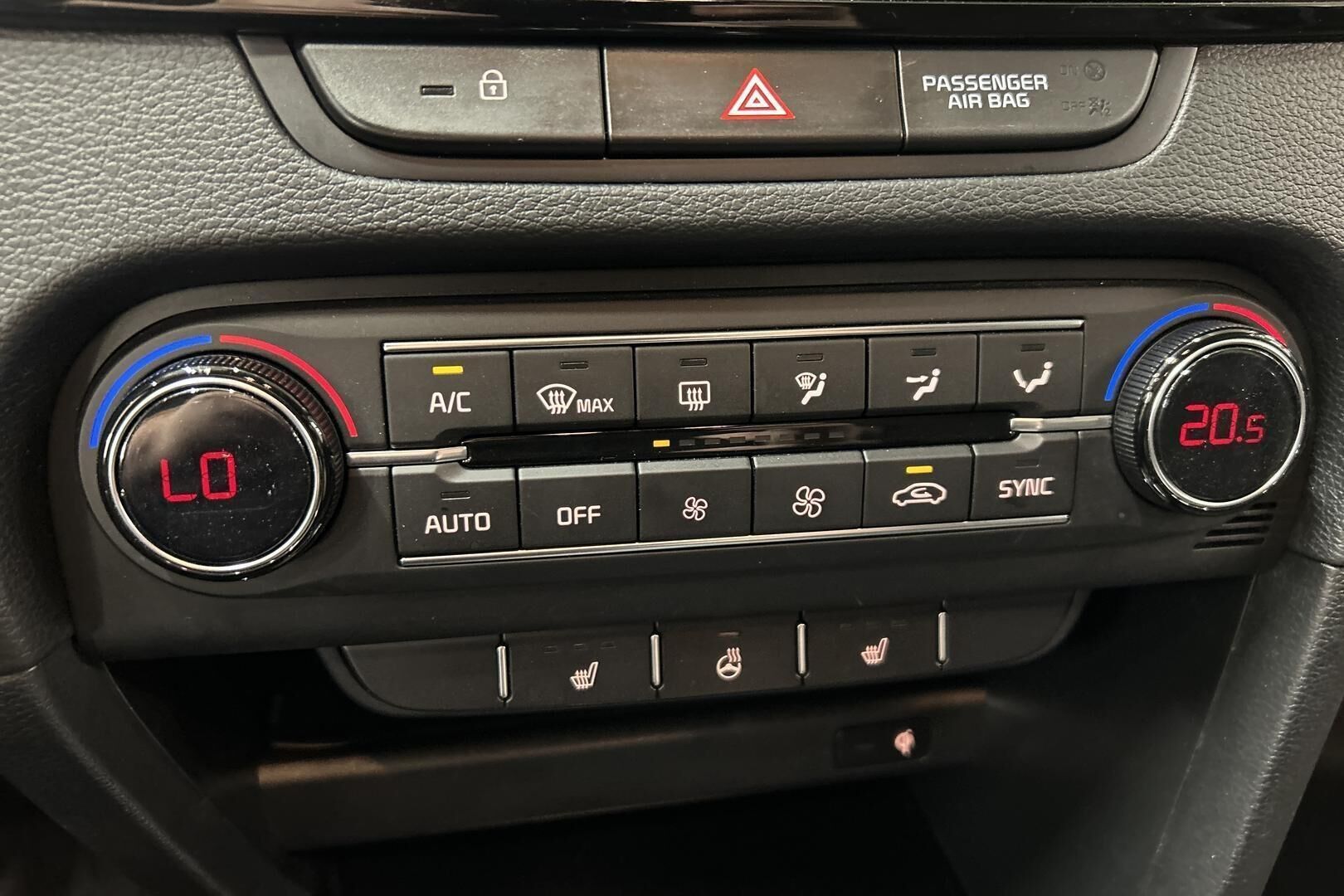 Kia XCeed iso kuva 21