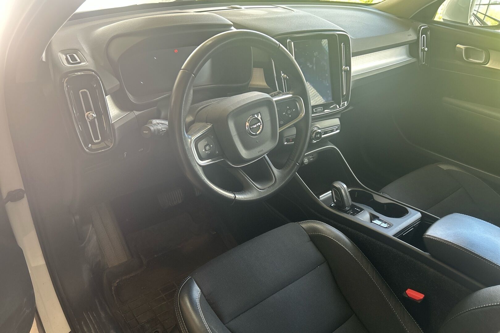 Volvo XC40 iso kuva 1