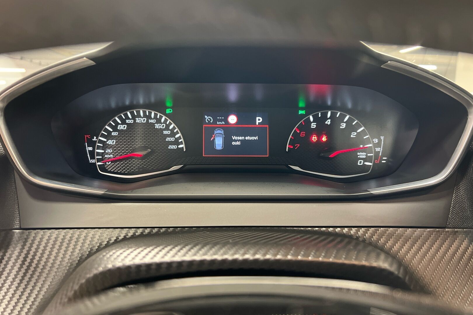Peugeot 2008 iso kuva 11