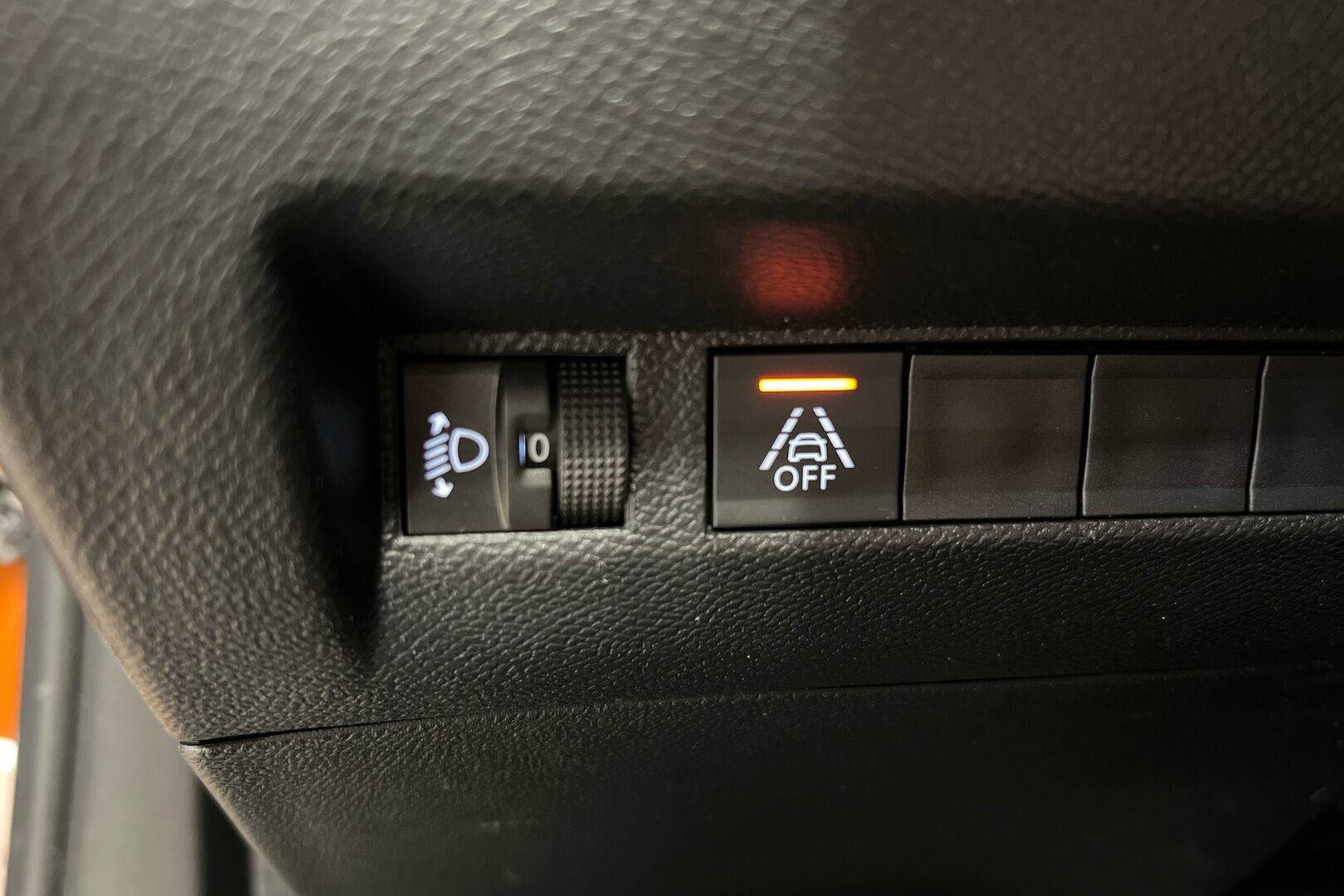 Peugeot 2008 iso kuva 15