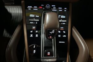 Porsche Cayenne esikatselu 22