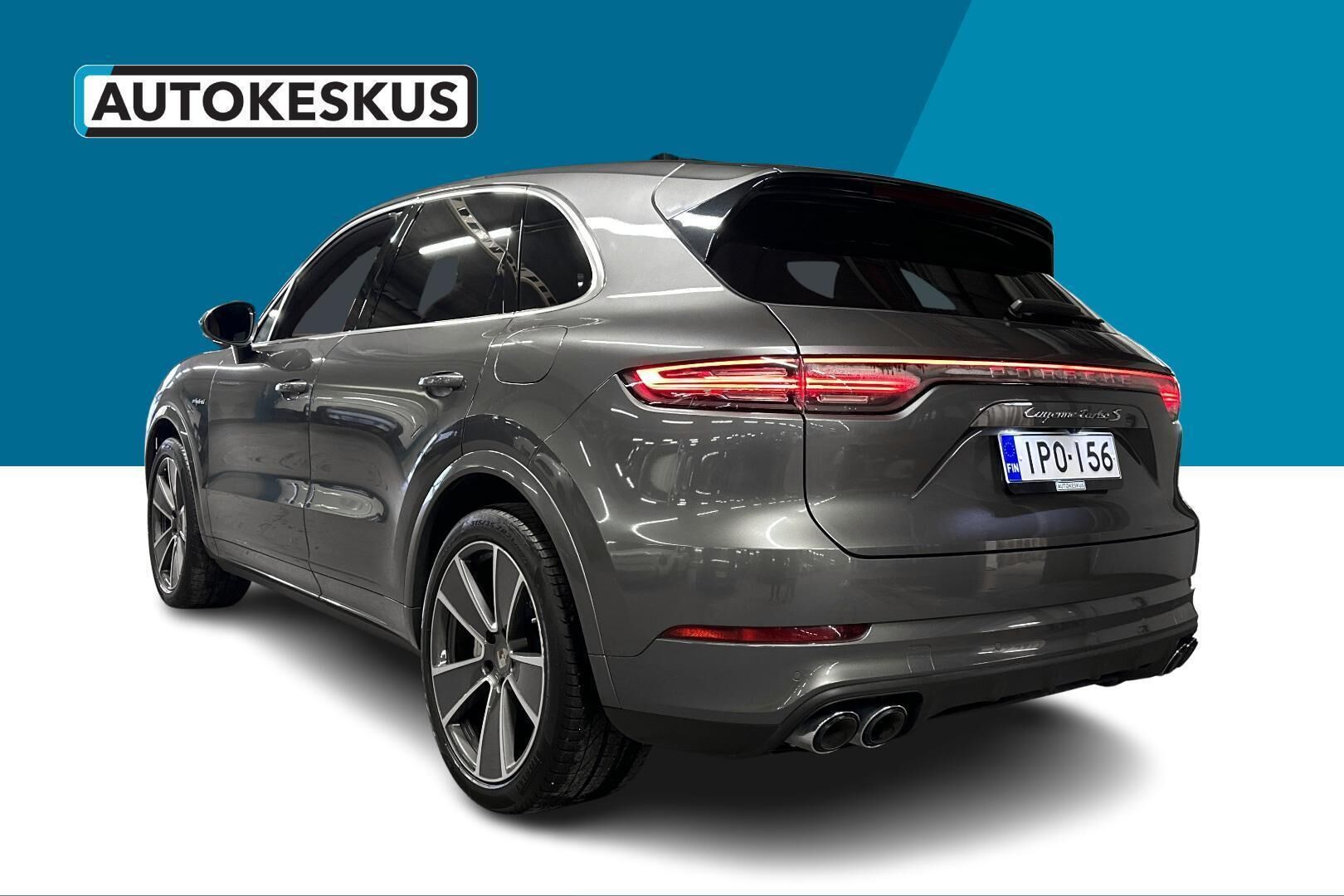 Porsche Cayenne iso kuva 7