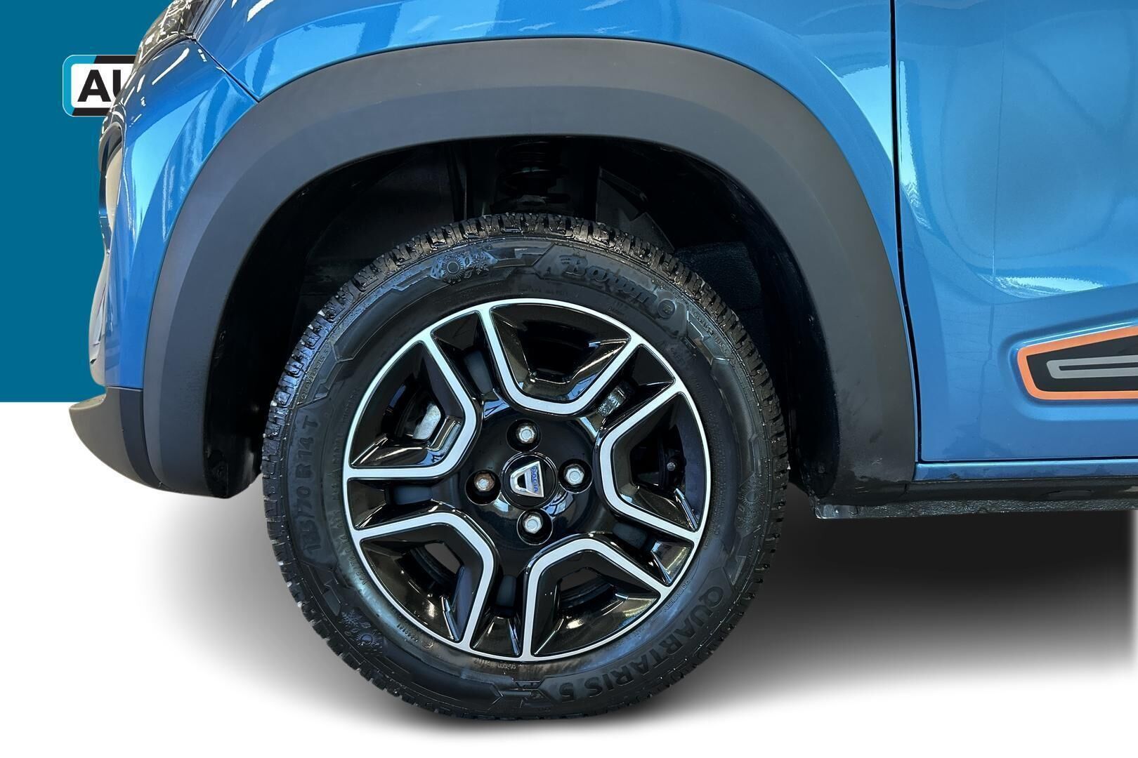 Dacia Spring iso kuva 12