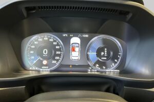 Volvo XC40 esikatselu 21